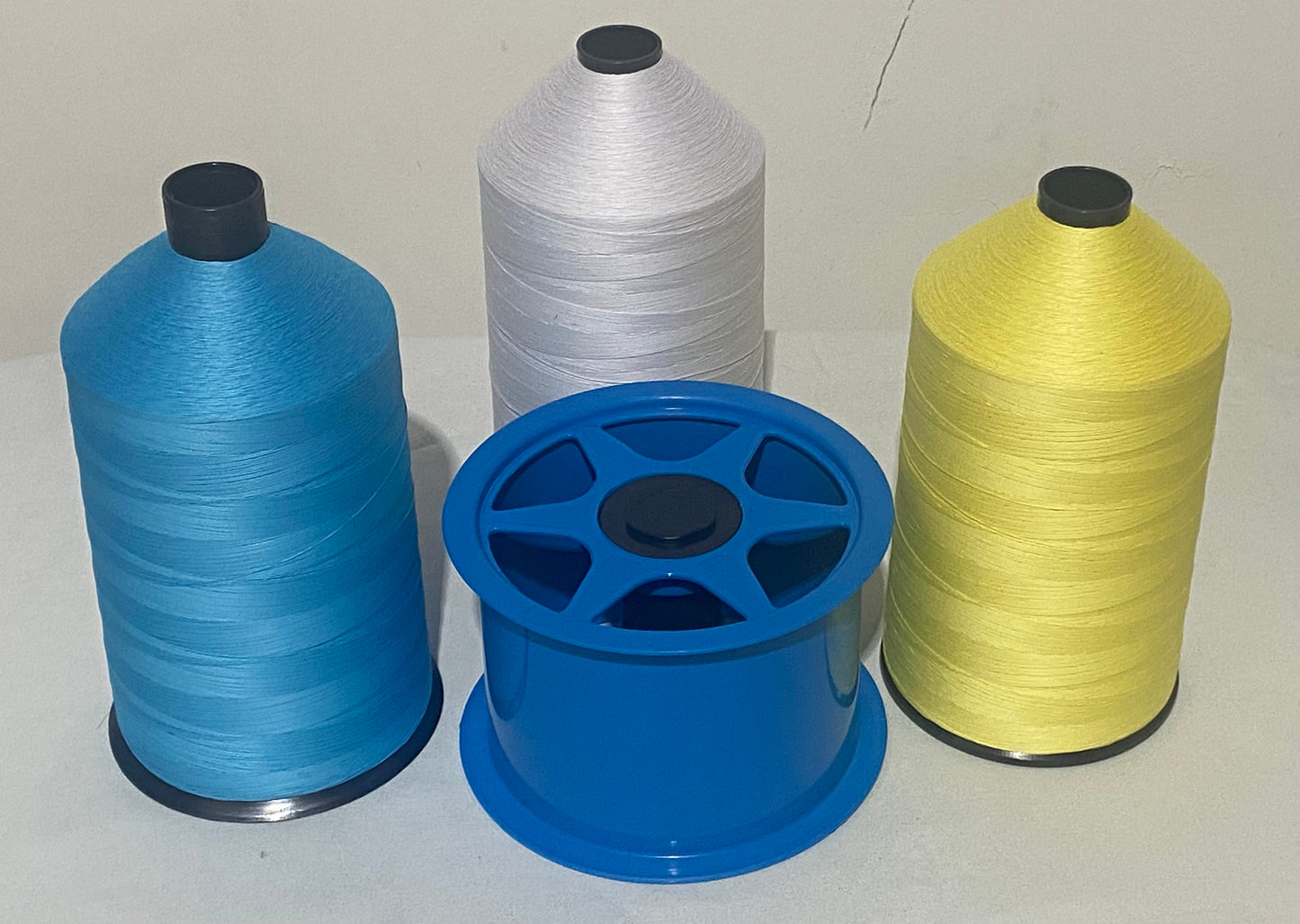Carretilha de Plástico c/ Linha 500 metros – Mini, Pequena e Grande – Diversas Cores